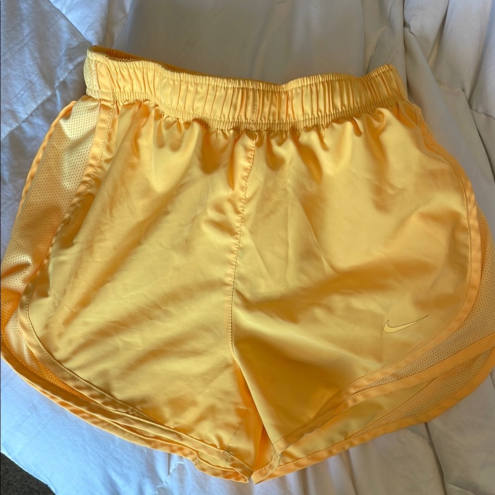 Nike Yellow Athletic Shorts Lightweight Moisture-Wicking